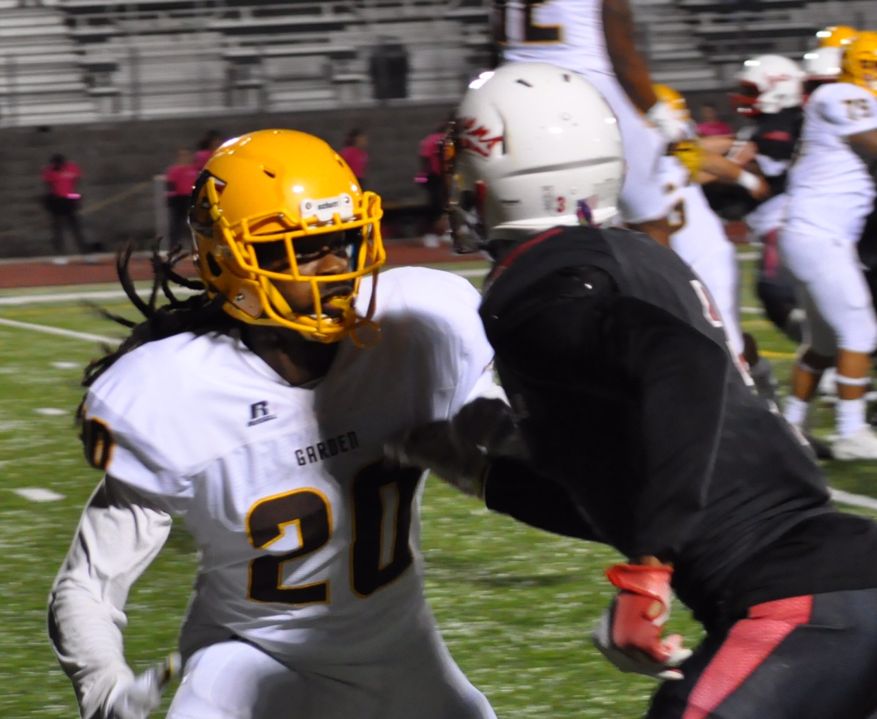 Broncbusters roll Coffeyville; improve to 6-0