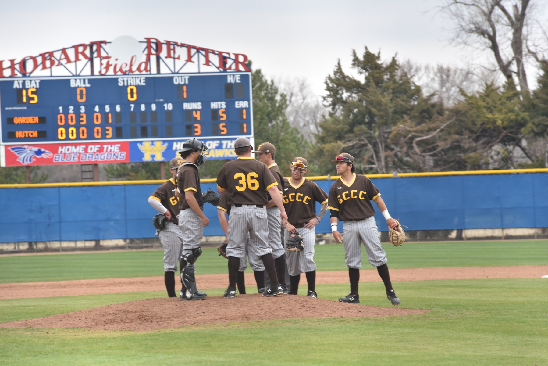 Broncbusters lose to Hutch on walk-off homer