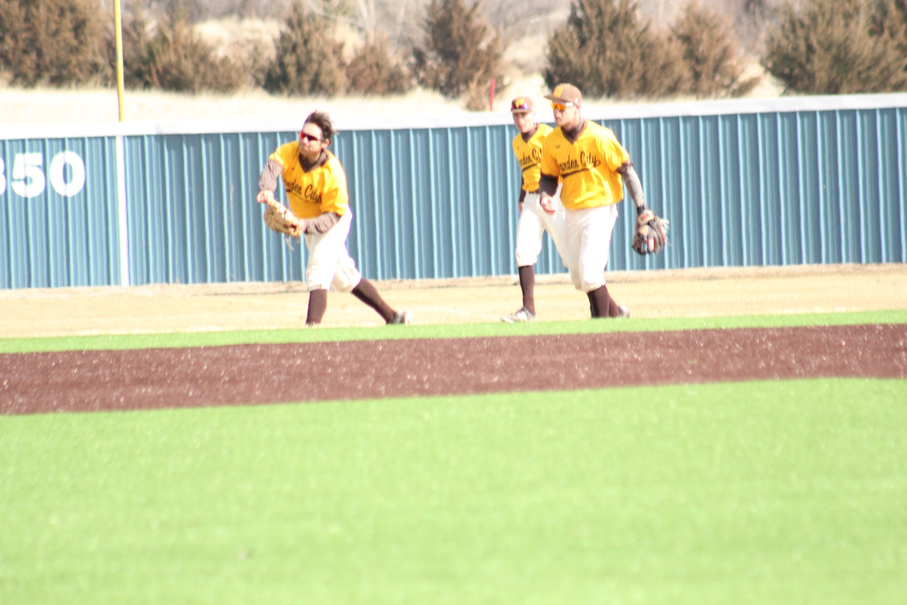 Broncbusters close strong; knock out Otero in the 10th