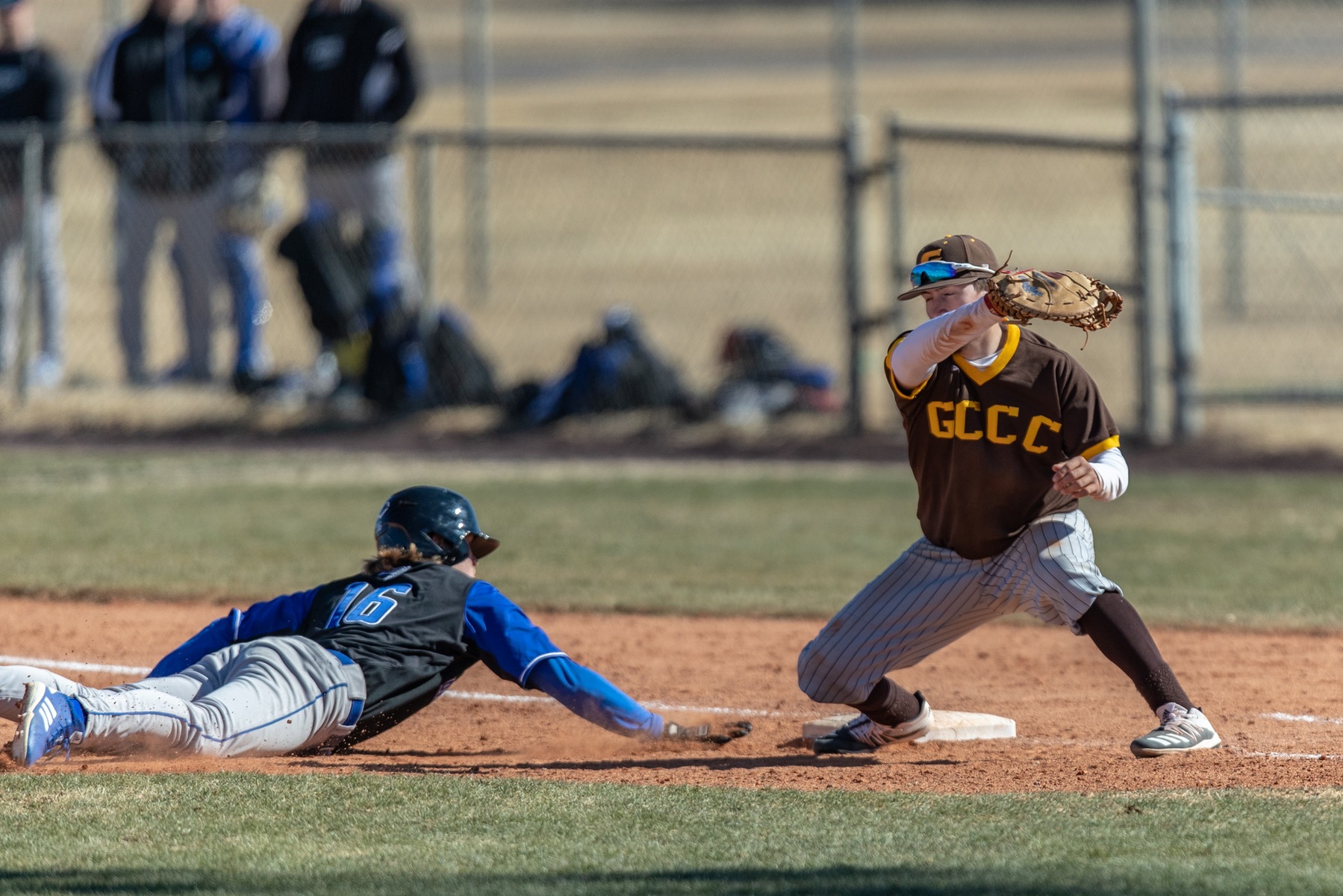 Reivers power past Broncbusters in game two