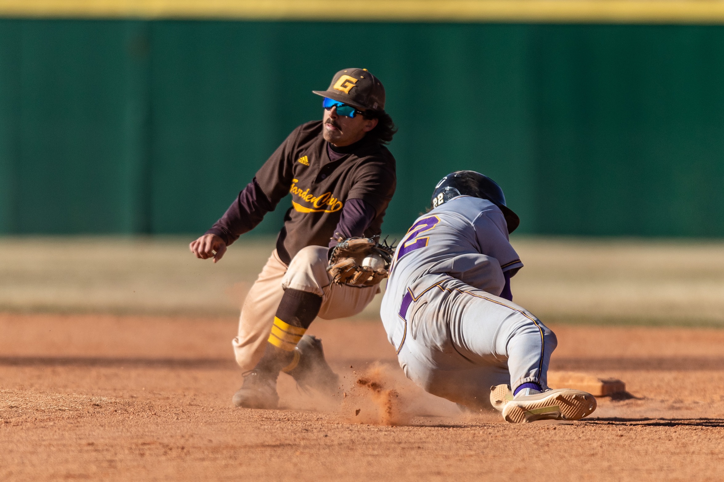 Conquistadors win series finale; take three of four from Broncbusters