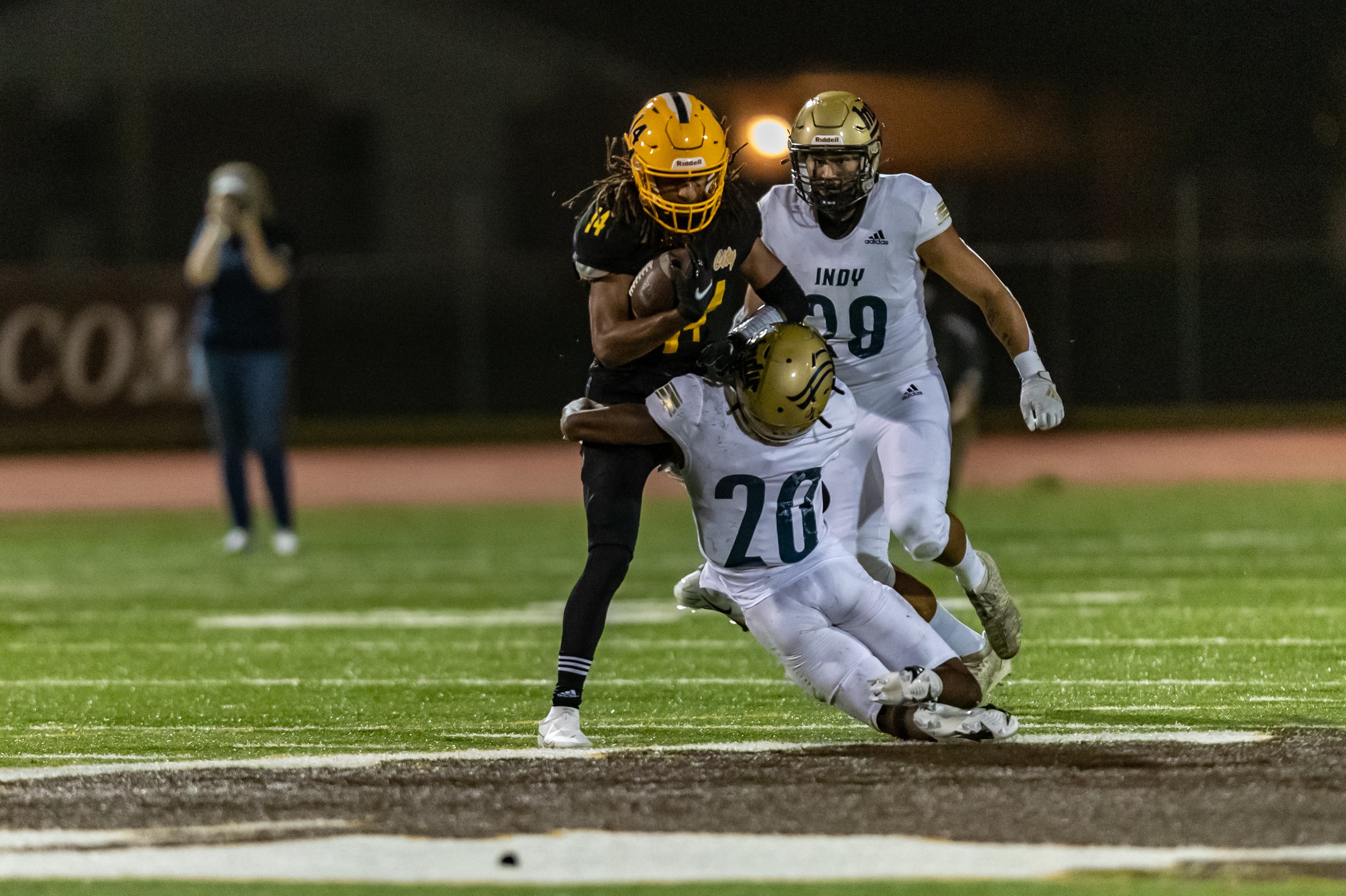 Broncbusters lose to No. 6 Independence