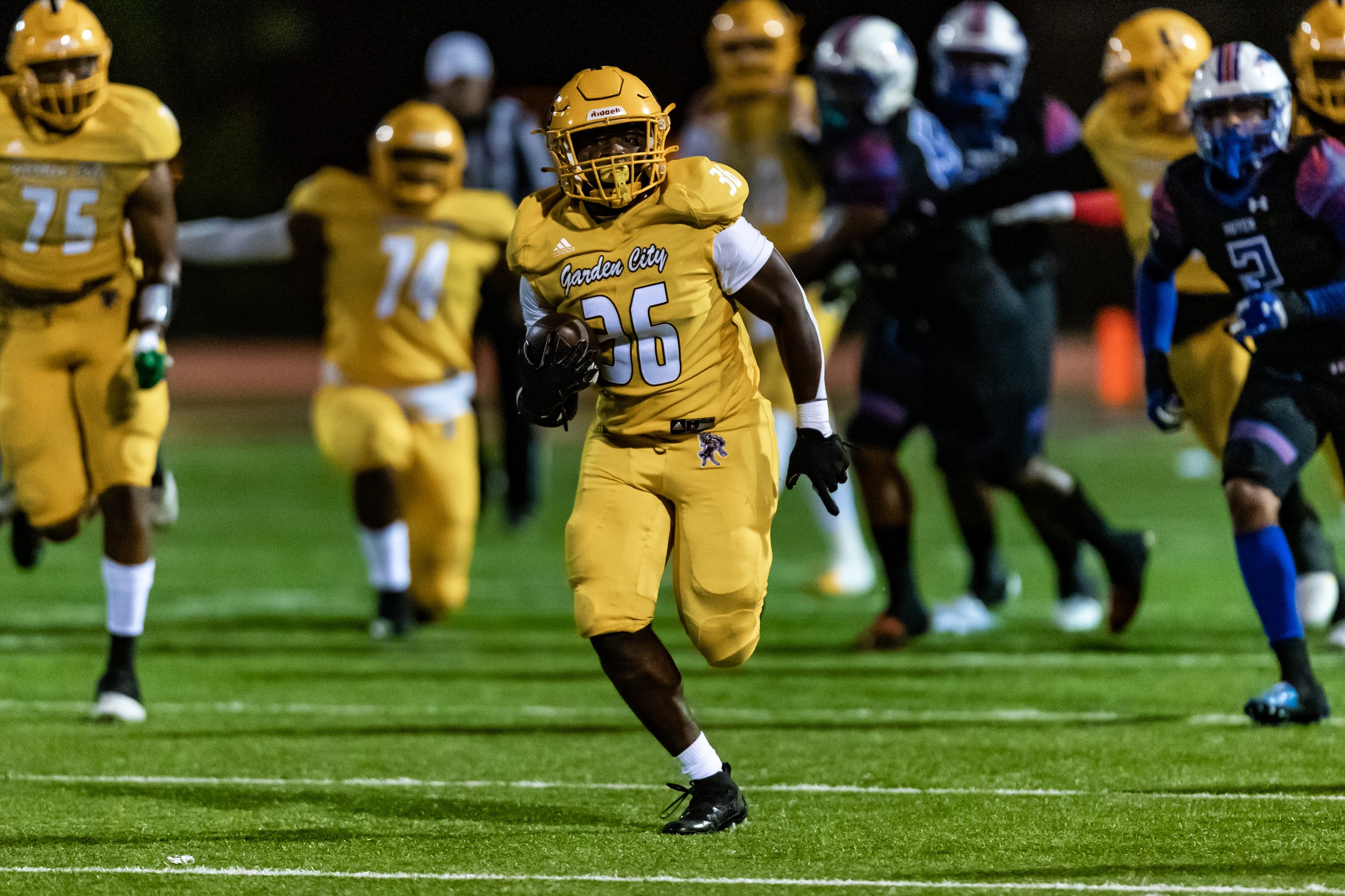 Broncbusters give up fourth-quarter lead; fall for second straight week