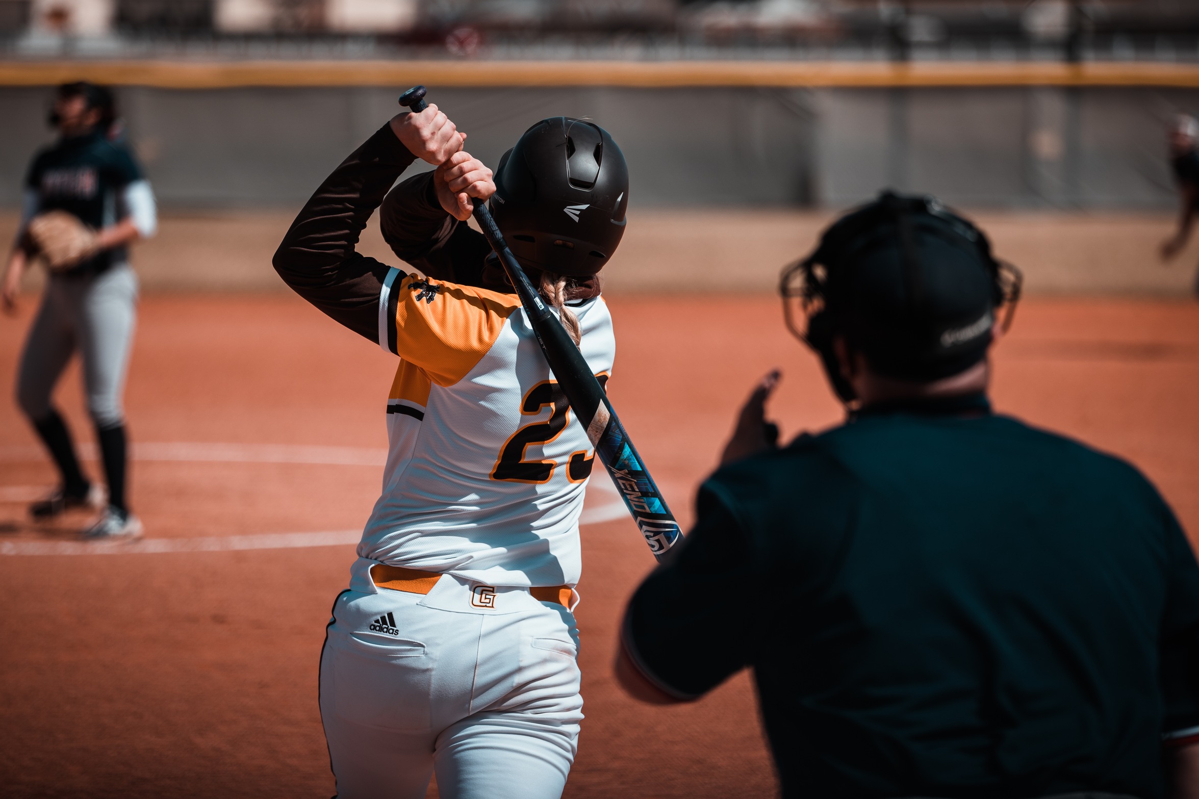 Broncbusters use the long ball to knock out Hutch
