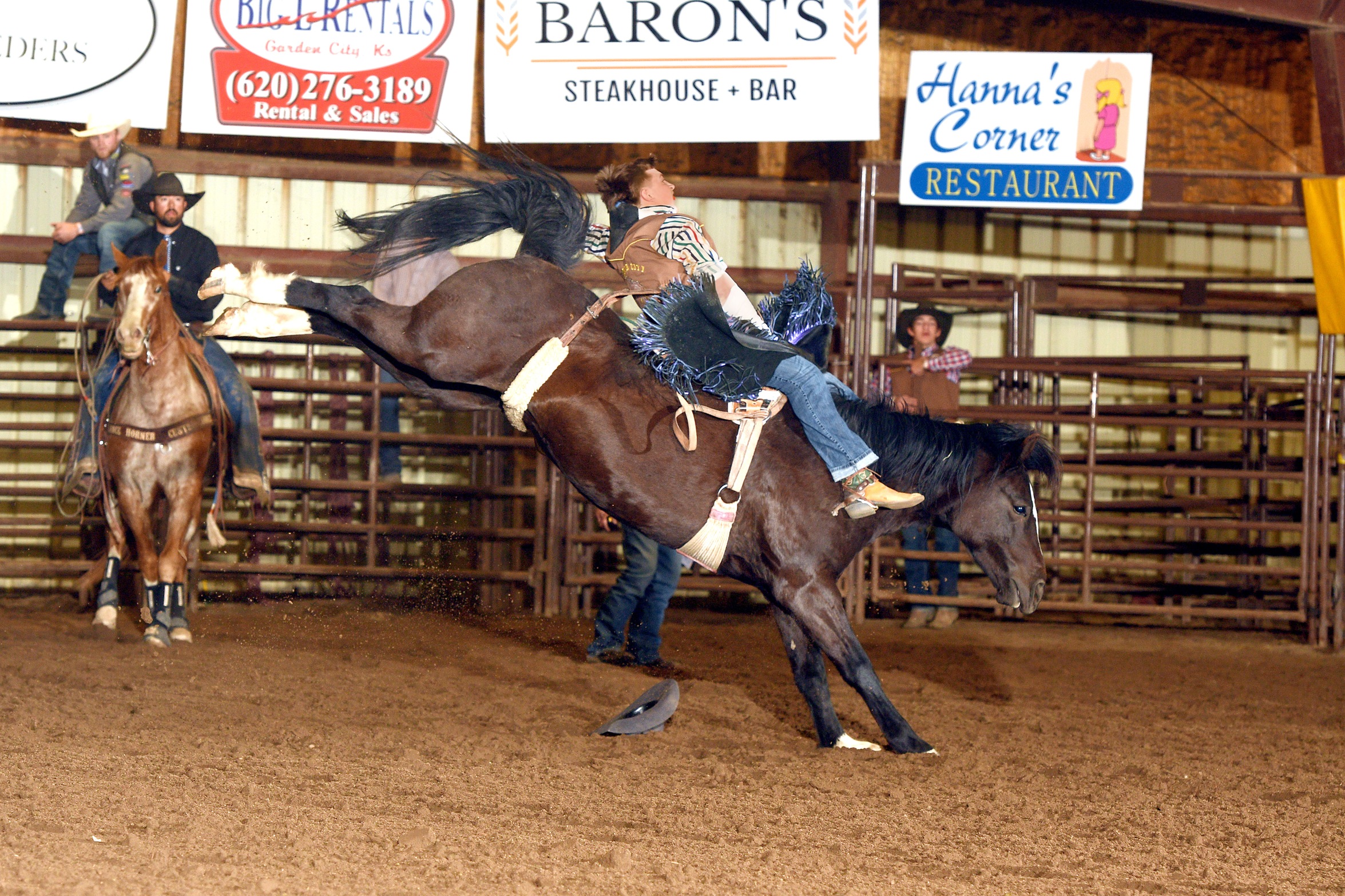 Broncbuster men take 8th at annual Garden City College Rodeo