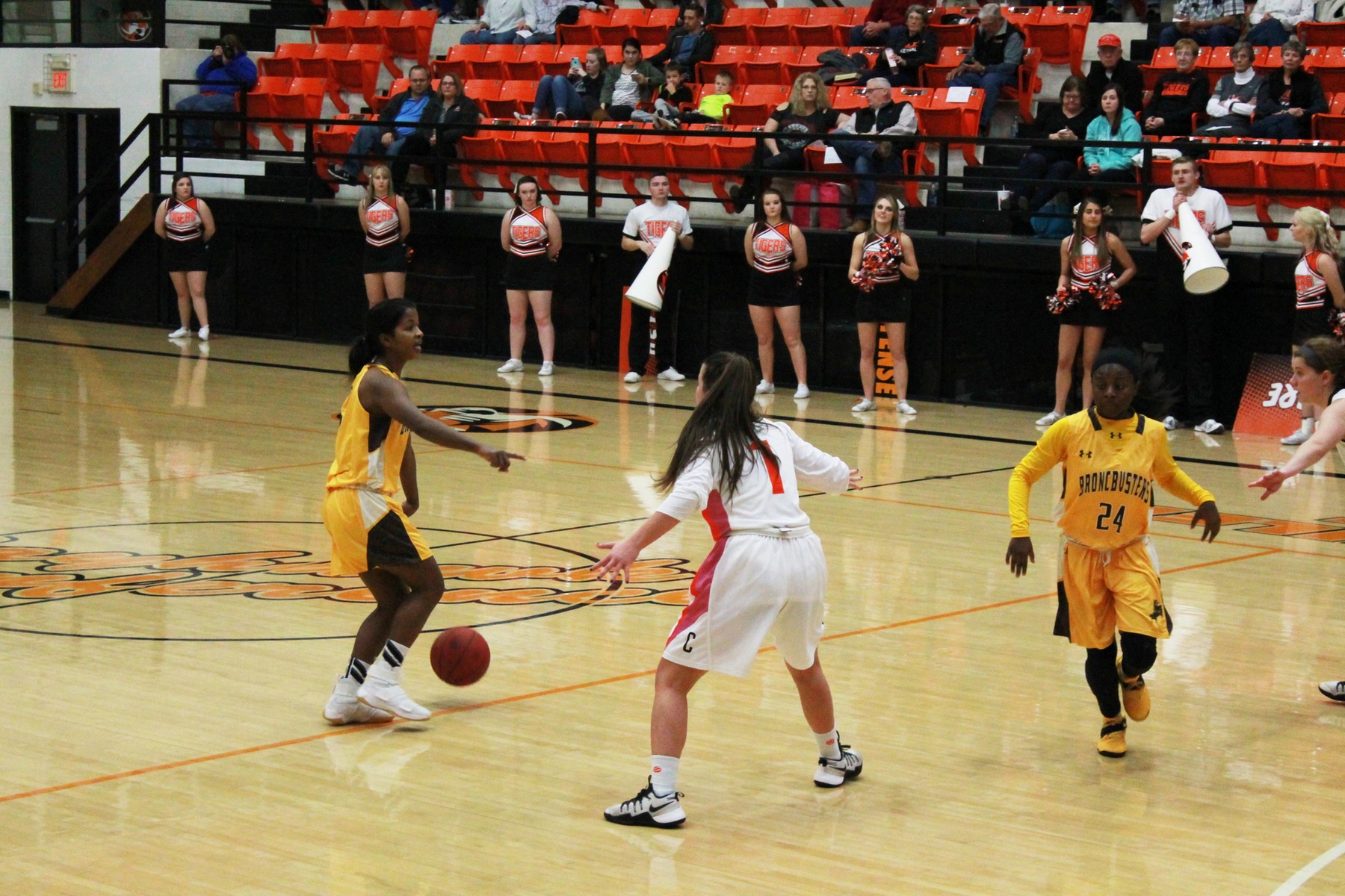 Cowley completes season sweep of the Broncbusters